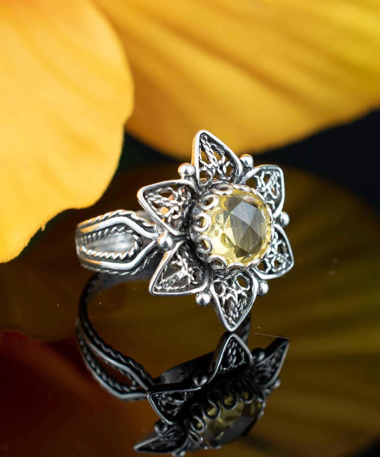 925 Sterling Silver Filigree Art Daisy Flower Motif Woman Cocktail Statement Ring, Gift Boxed
