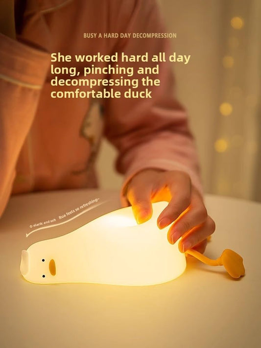 Duck Cute Healing Bedside Lamp with Figurine – Creative Desk Decor & Stress Relief for Women’s Office & Birthday Gift (Yellow)