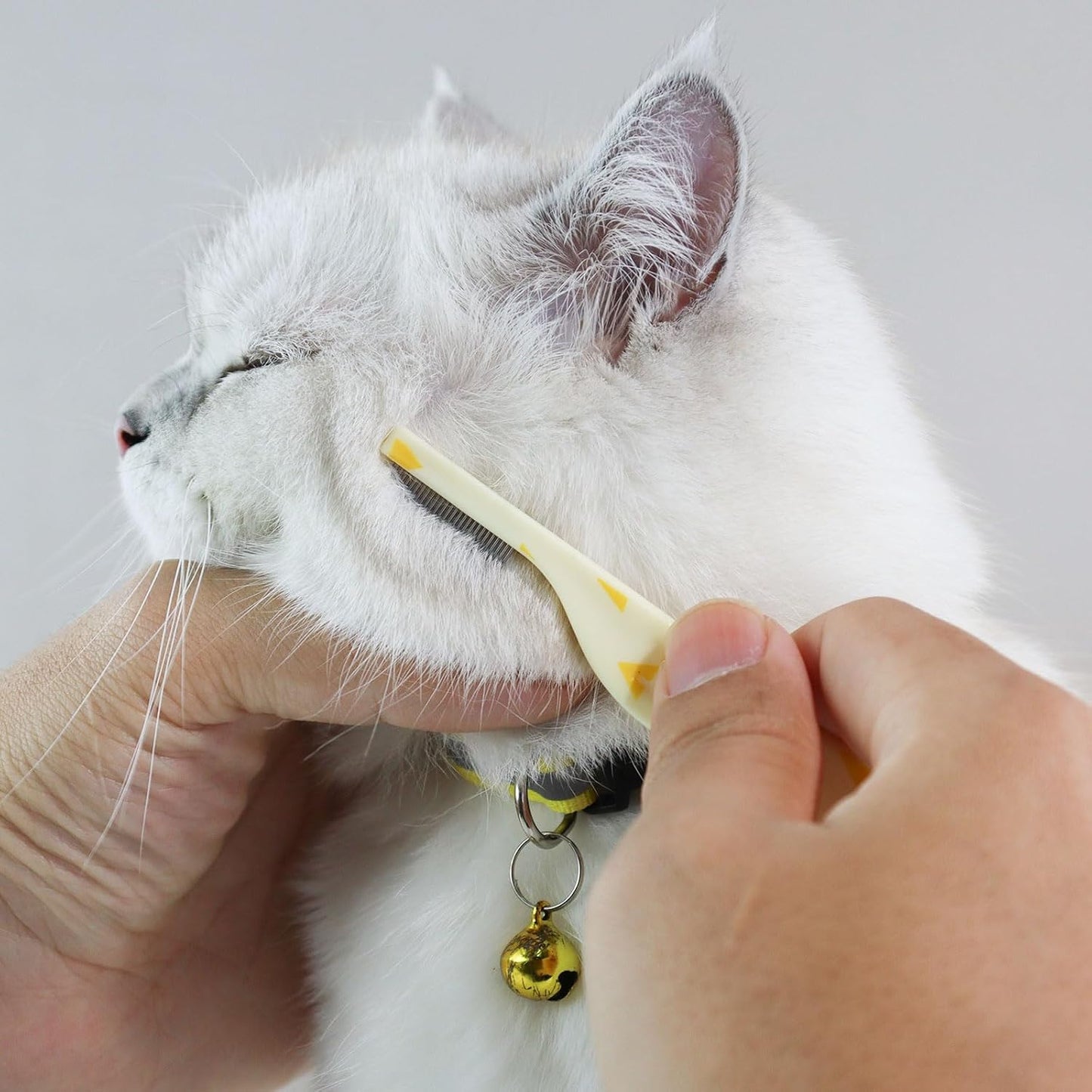 Andiker Small Dog Comb, Cat Comb with Curved Stainless Steel Rounded Tips Fine Tooth Ergonomic Handle Practical Pet Comb for Dogs Cats Grooming Removing Tear Stain (Yellow)