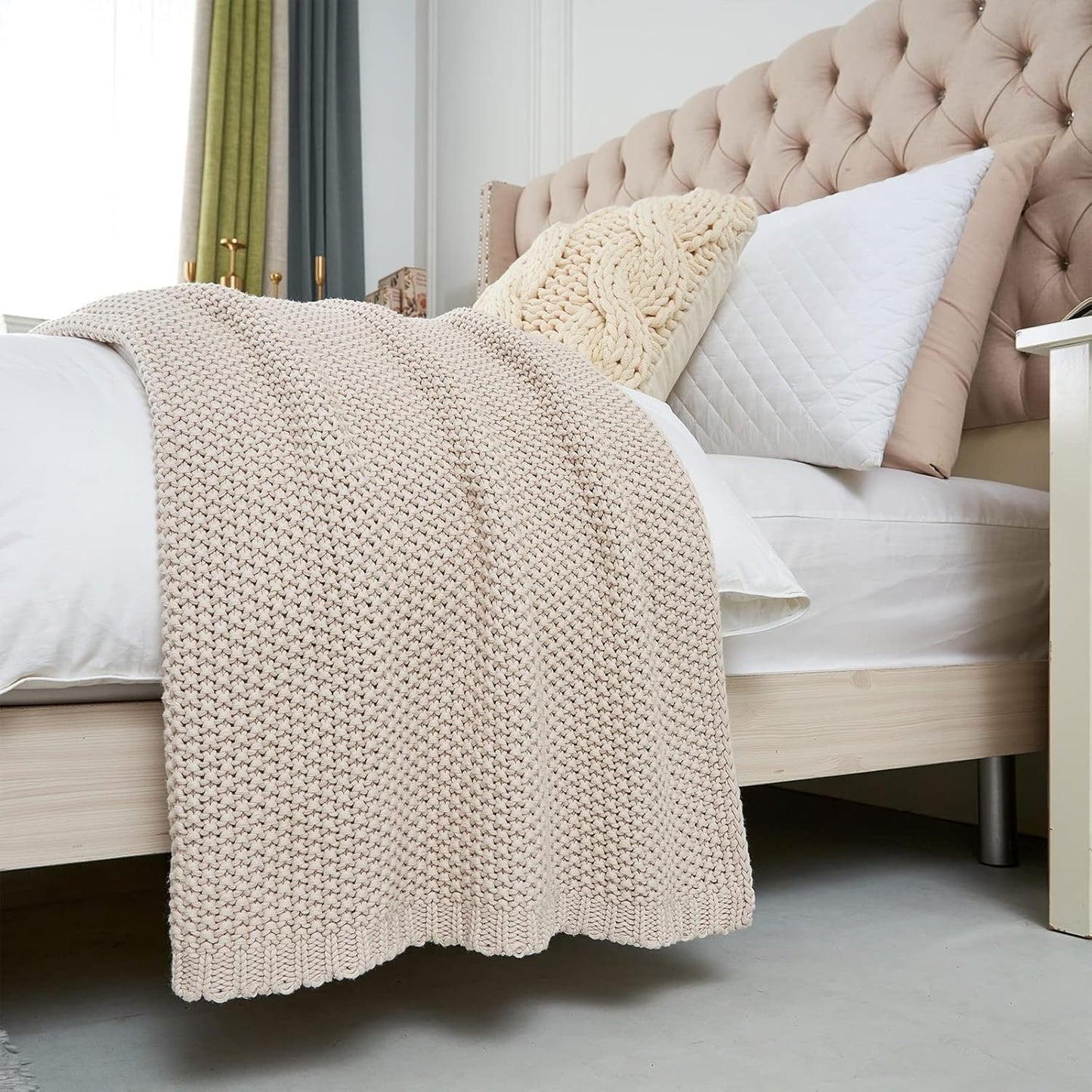 Soft Cable Knit Throw Blanket for Couch, 70.8x78.7 Inches Merino Wool Blend Chunky Knitted Blanket for Adults, Winter Warm Heavy Sofa Bed Throw, Cream Fringe Blanket(Yellow,70 * 100CM)