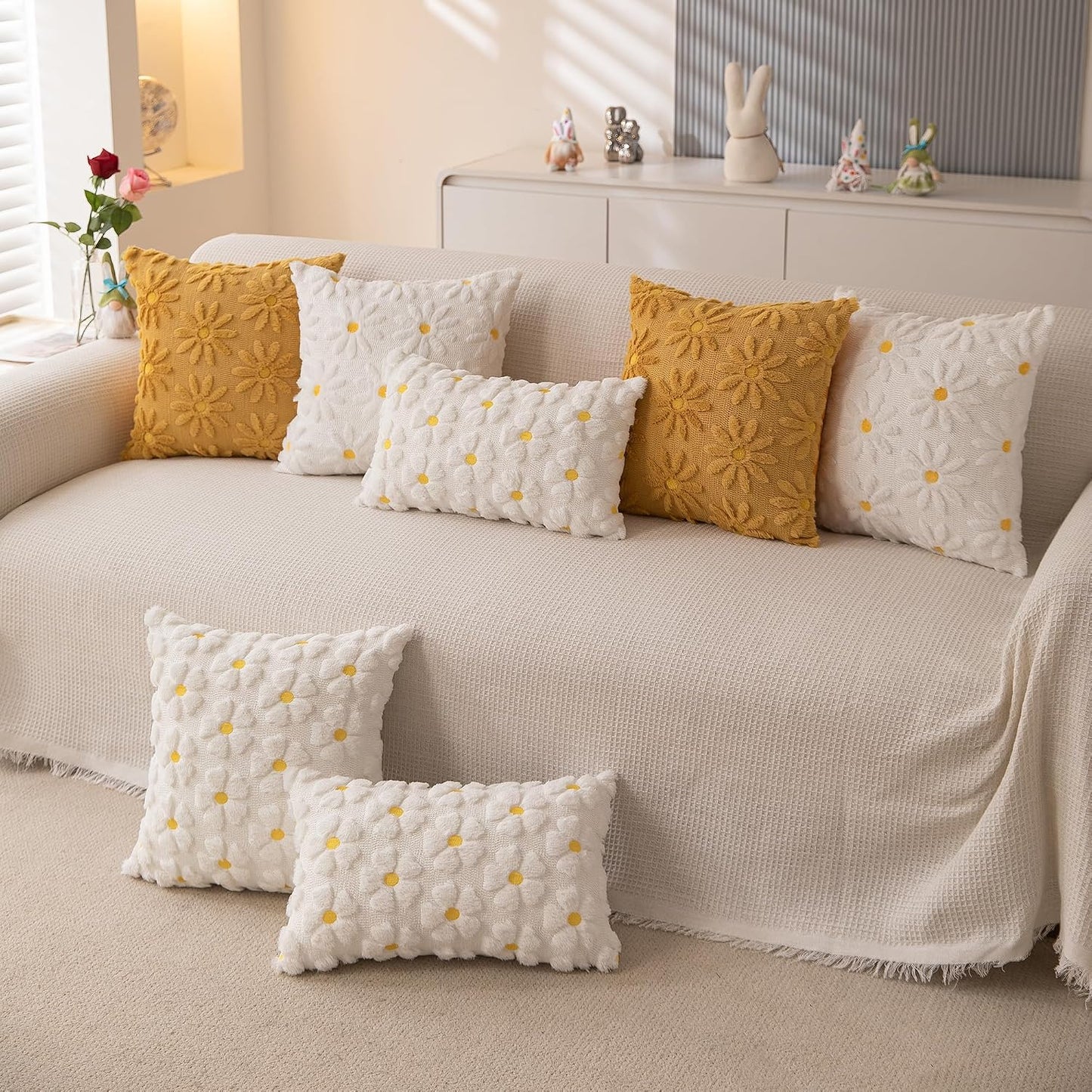 Spring Summer Pillow Covers 18x18 inch Set of 2 Yellow Daisy Flower Outdoor Farmhouse Soft Plush Throw Pillows for Sofa Holiday Spring Summer Home Decor