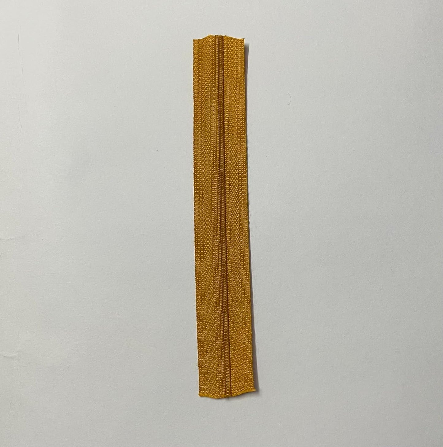 Nylon Coil Invisible Zipper #3, 7-18 Inch, for DIY Sewing, Crafts, Bags, Purse Making (Golden Yellow, 9 Inch)