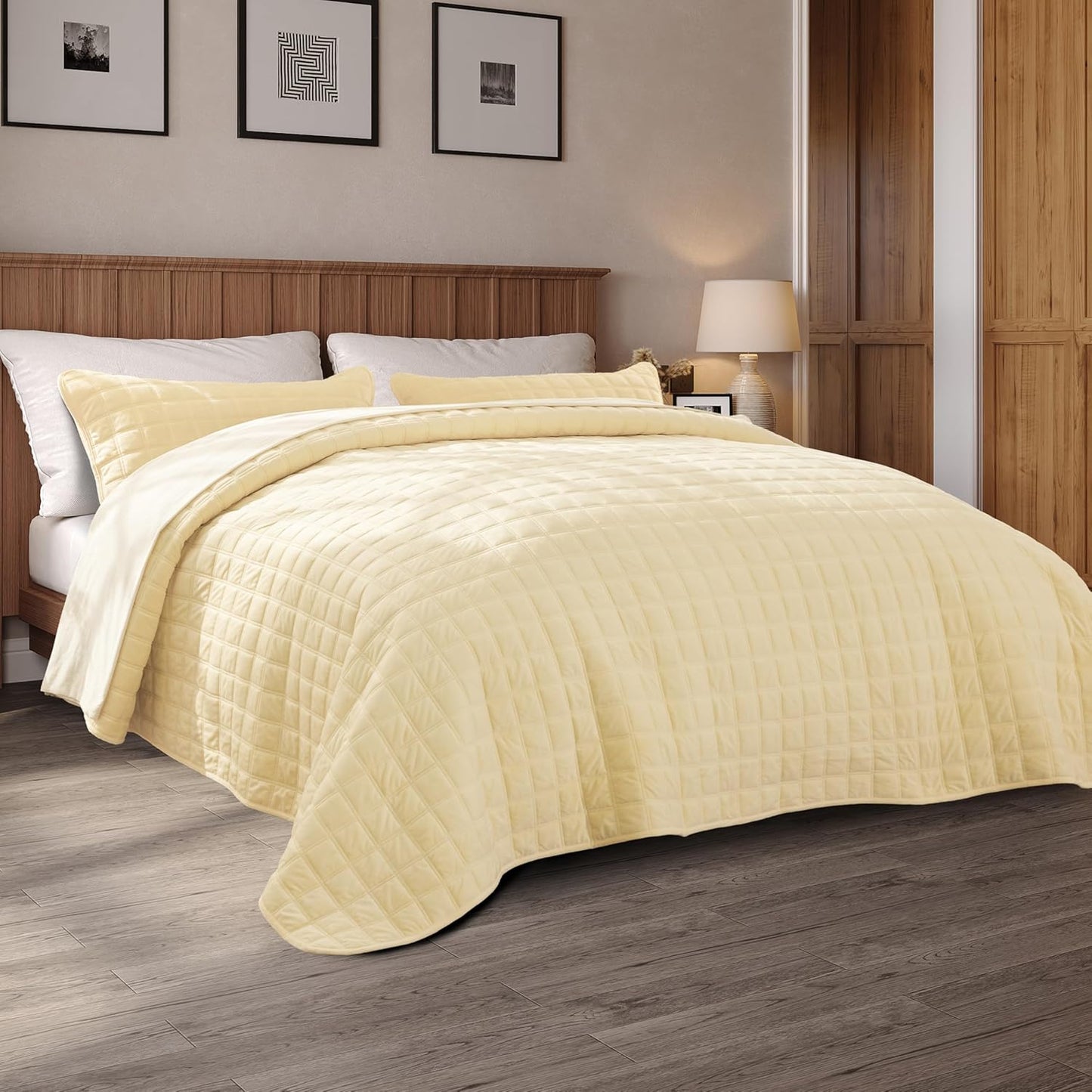 Double-Sided Velvet Queen Size Quilt Comforter Set, Reversible 92''x96'' Oversized Luxury Ultra Soft Bedspread with 2 Matching Shams, All-Season Bedding, Cream Yellow