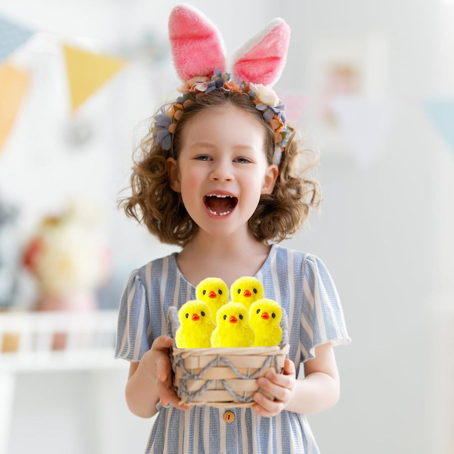 24 PCS Easter Fluffy Chicks,3.4 Inch Yellow Soft Plush Chicks Figurines,Realistic Plush Farm Chick Mini Ornaments Stuffed Animal for Easter,Party Favors,Gift Bag Filler