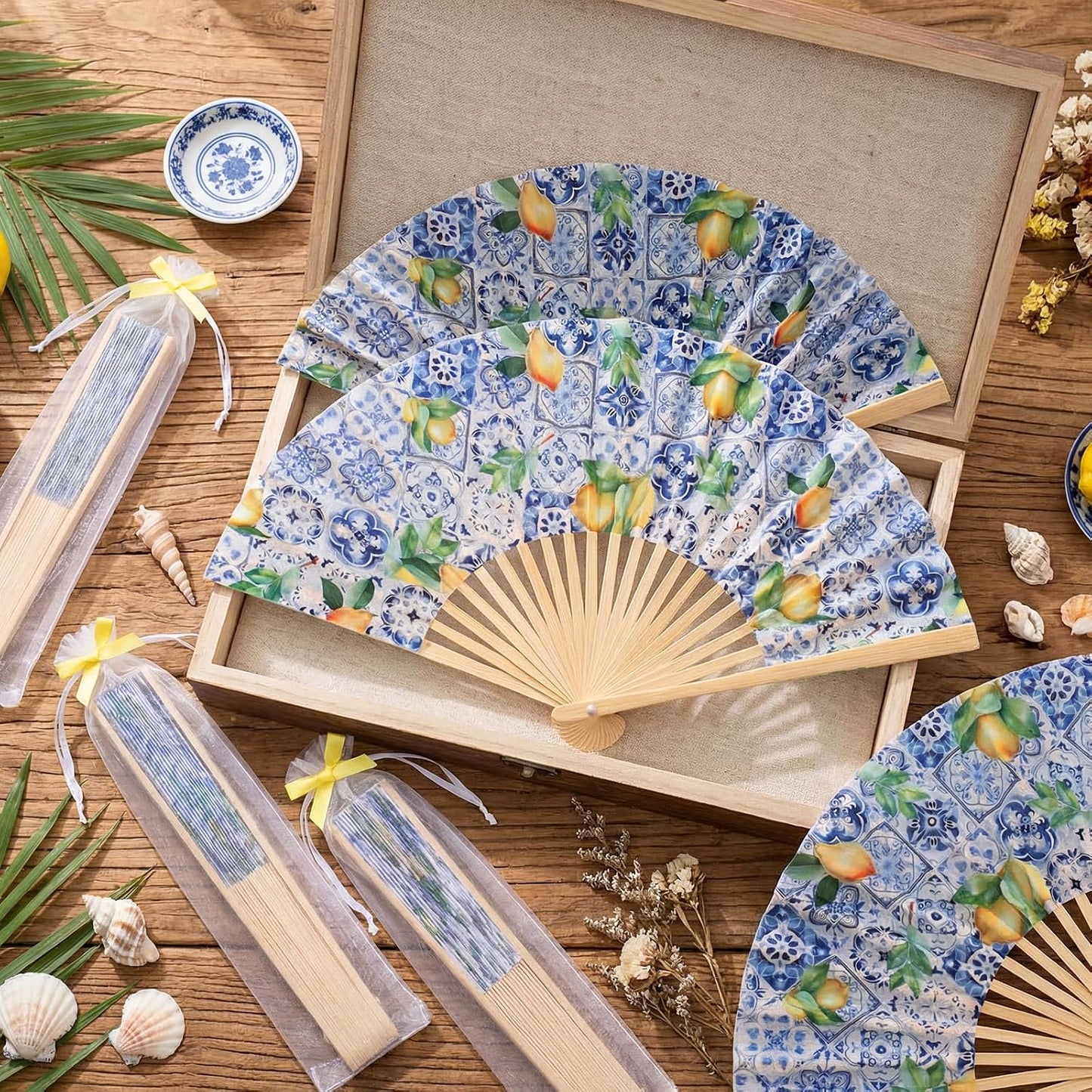 36 Sets Lemon Handheld Folding Fans with White Organza Bags and Yellow Bows Tile Capri Lemon Hand Fan Bulk for Wedding Guests Gift Bridal Party Decorations Church Baby Shower Supplies