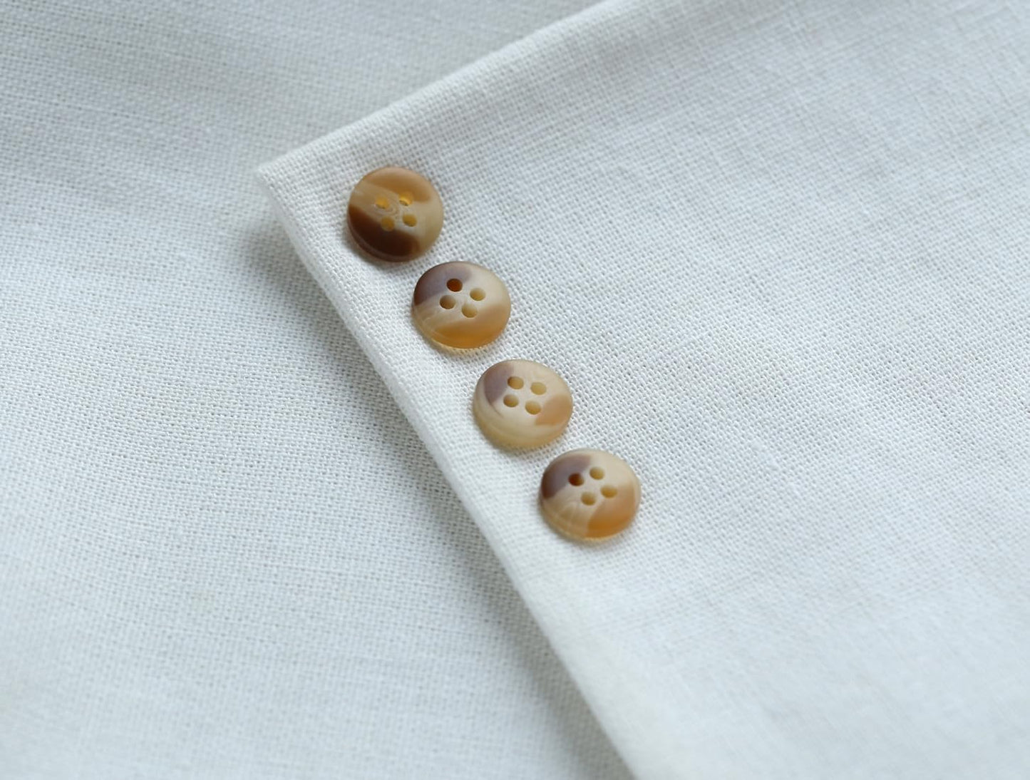 100pcs 15/32 Inch(11.5mm) Small Size Round Resin Buttons 4-Hole Flatback Yellow Brown Color Buttons for Shirts Blouse Garments DIY Crafts Projects