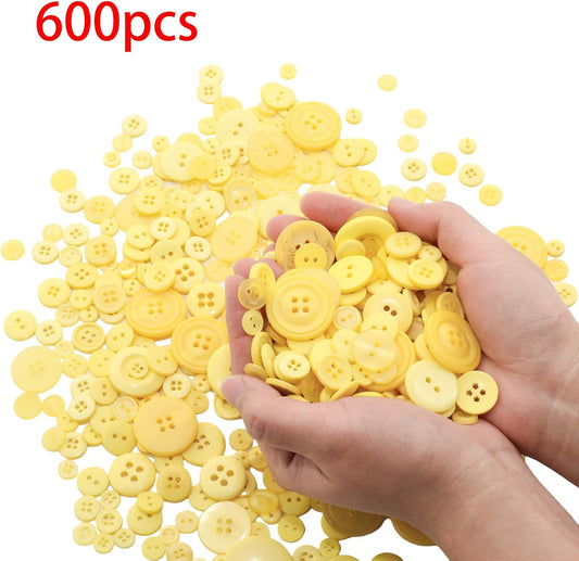 About 500-600Pcs Round Resin Buttons, Mixed Size Sewing Buttons, 2 and 4 Holes Assorted Buttons for Crafts, 300g Manual Button Painting DIY Handmade Ornament Button (Yellow)