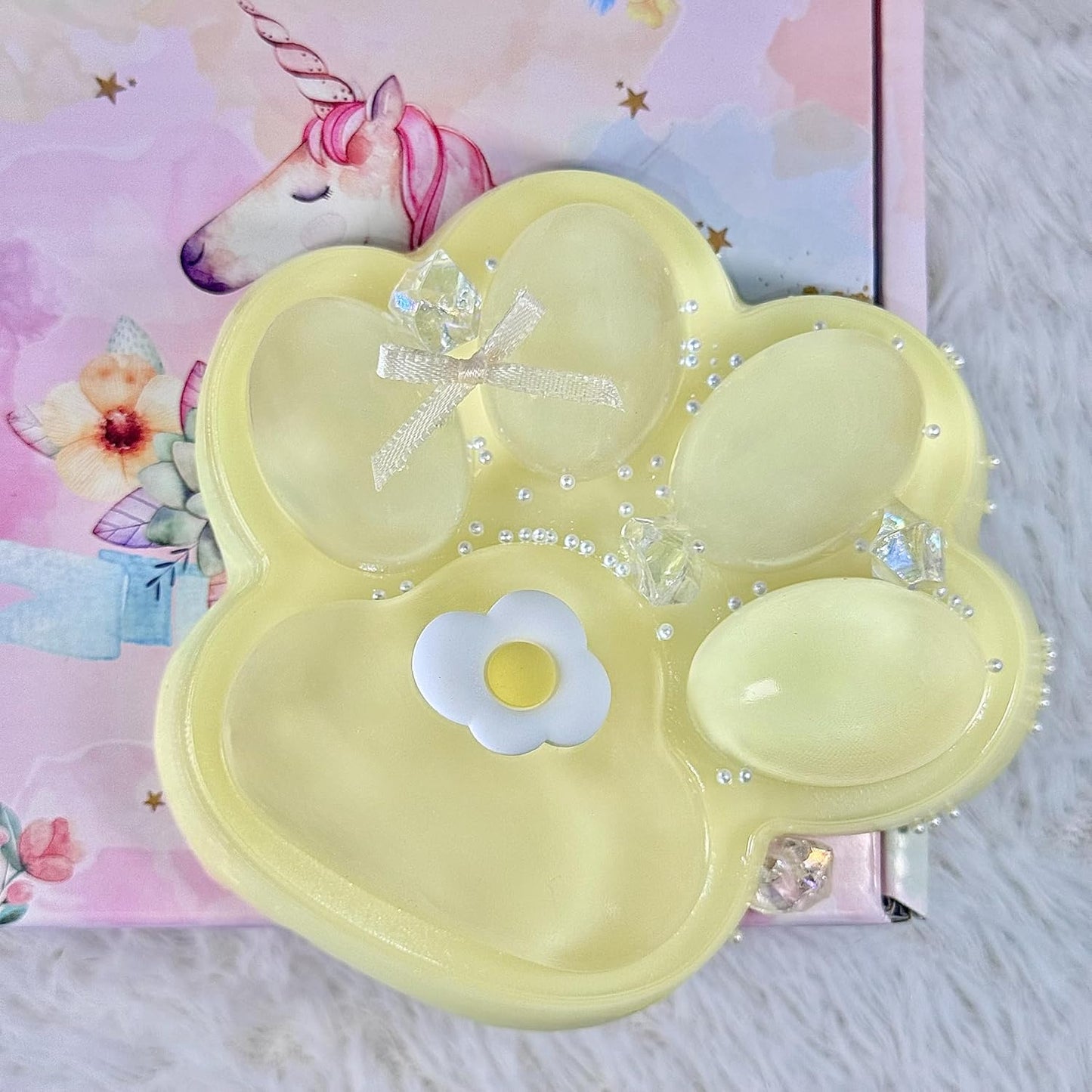 Big Taba Squishy Cat Paw, 5 in Large Paw Squeeze Toy for Stress Relief and Relax, Sticky Squishies Fidget Toys for Party Favors Novelty Things Birthday Gift (Yellow)