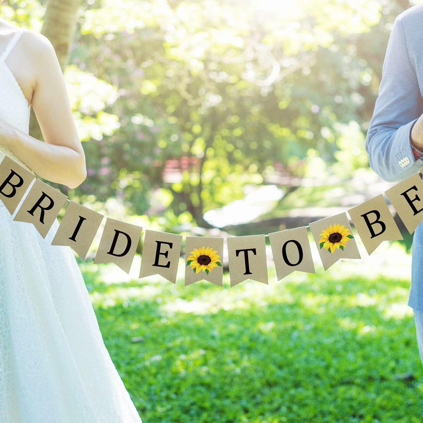 Bride to Be Burlap Banner Rustic Sunflower Bunting Garland Bridal Shower Party Banner Jute Wedding Bunting Banner for Bachelorette Engagement Announcement Anniversary Party Photo Prop Decor