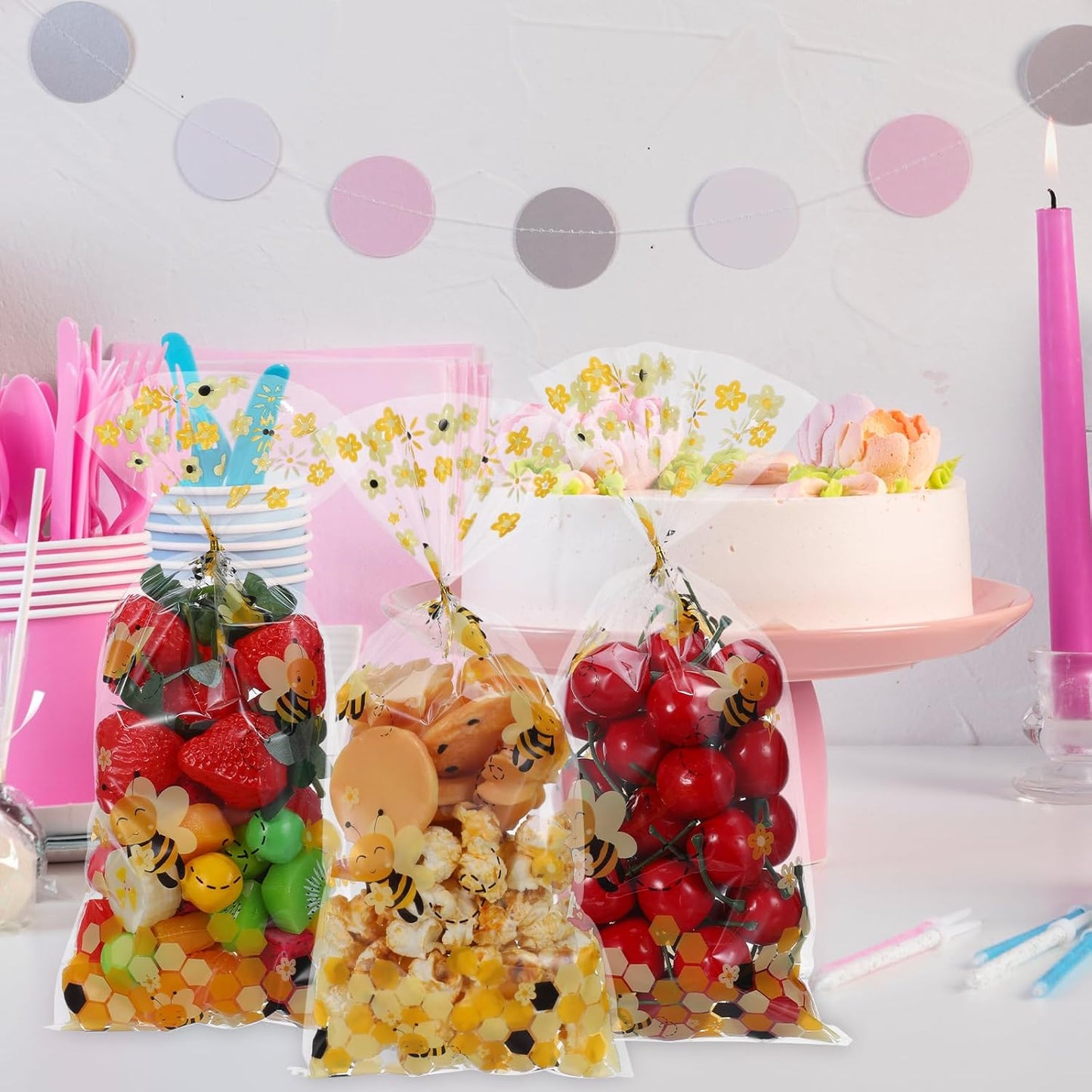 Bee Party Favors, 50Pcs Clear Plastic Bee Gift Bags with Handles,Bees Birthday Bees Goodie Bags Yellow Gift Bag for Baby Shower, Birthday Party, Wedding