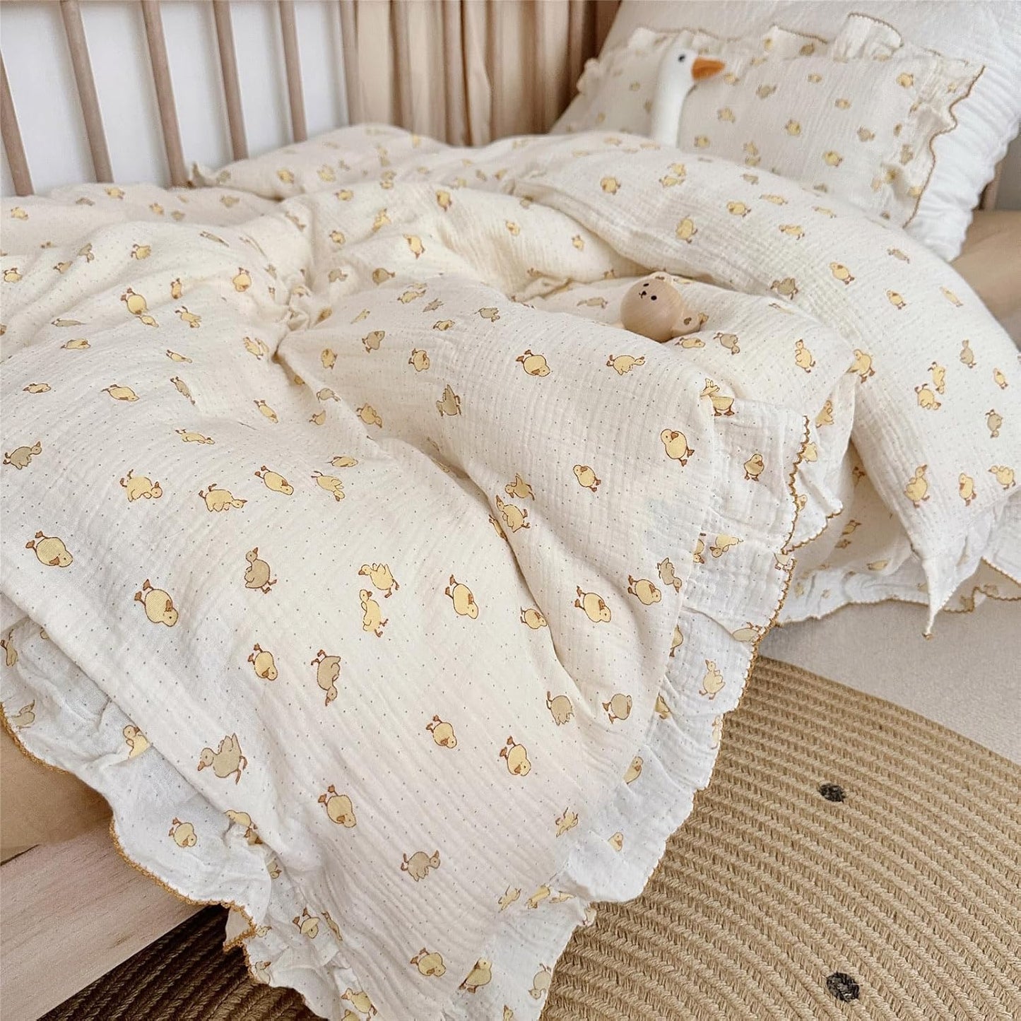 AOJIM Cute Toddler Kids Duvet Cover, 1-Piece Muslin Cotton Ruffled Bedding Duvet Cover with Little Yellow Duck, Soft Breathable 2-Layer Gauze Baby Kids Comforter Cover for Girls Boys (47X59'')