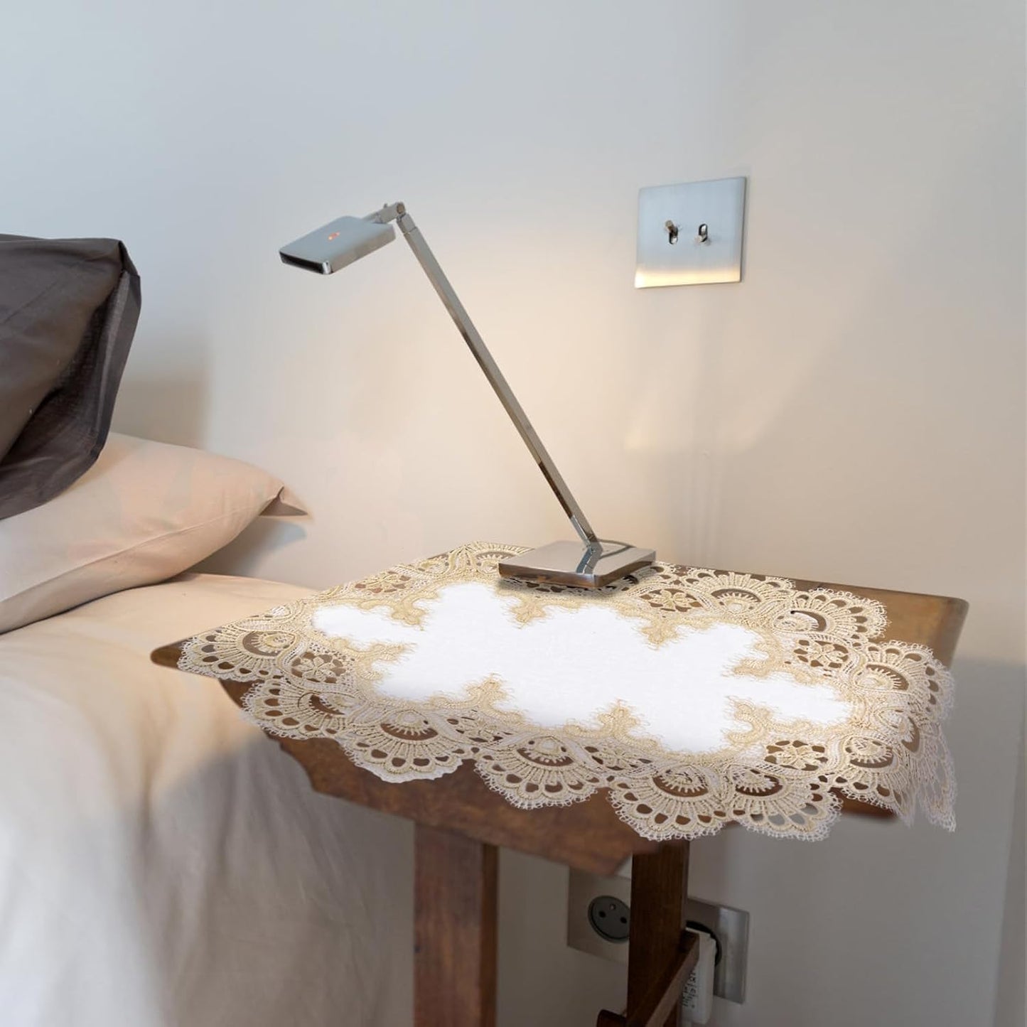 Polyester Ellipses Table Cover with Lace Trim, Light Yellow Lace Dustproof Home Festival Table Cloth for Dining Room Kitchen, 30 * 45cm