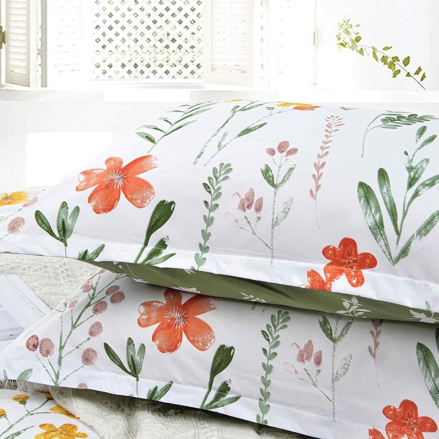 Floral Duvet Cover Queen Size, 3 Pieces Green Leaves Yellow Flowers Botanical Pattern Comforter Cover Set, Soft & Lightweight Microfiber Reversible Quilt Cover for Women 90x90 Inches, White