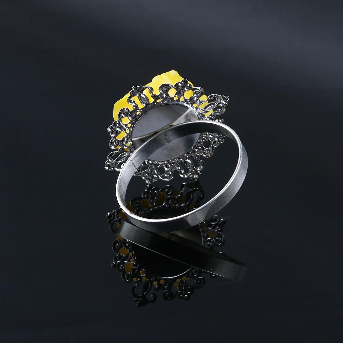 Rose Napkin Rings 10Pcs Resin Flower Napkin Holders for Wedding Banquet Dinner Party Table Decoration Yellow