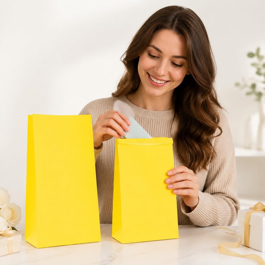30-Pack 9'' Yellow Gift Bags Party Favor Paper Yellow Lunch Bags | Yellow Gift Bag Paper Treat Bags,Goodie Bags,Candy Bags for Birthday Party, Babyshower,School Activities