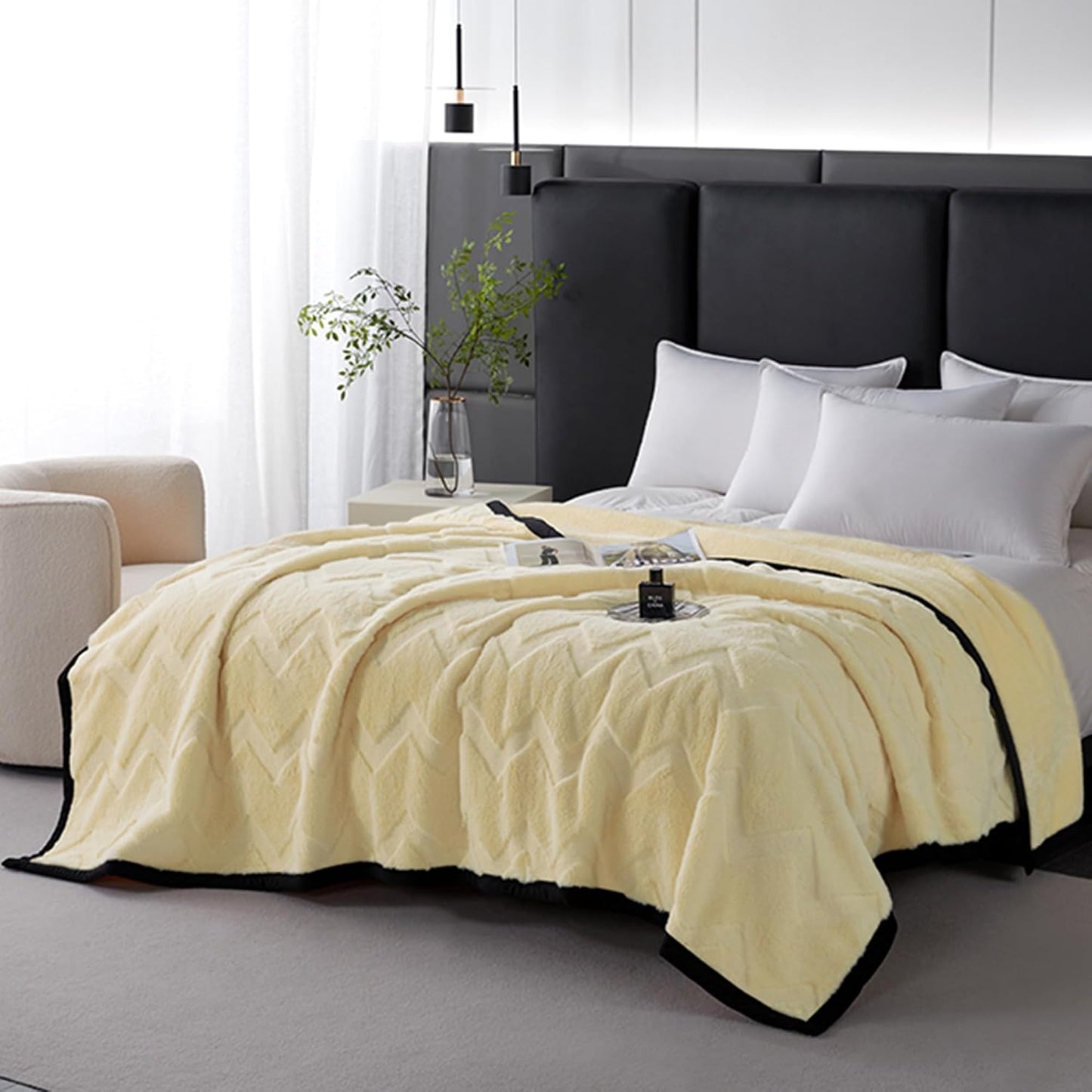 Winter Blankets Queen Size, Throw Blanket for Couch Decorative, Rabbit Plush Faux Fur Throw Blanket for Bed, Fluffy Soft Cozy Thick Warm Christmas Blanket, Twin Blanket(100x150 cm,Yellow)