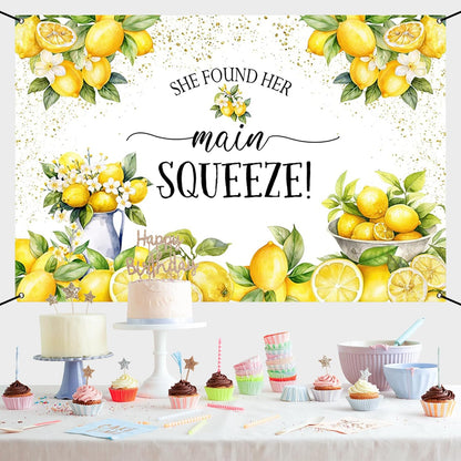 8x5ft She Found Her Main Squeeze Banner Lemon Themed Bridal Shower Party Decoration Lemonade Bachelorette Hanging Backdrop Green Lemon Bride to Be Wedding Engagement Party Cake Table Banner
