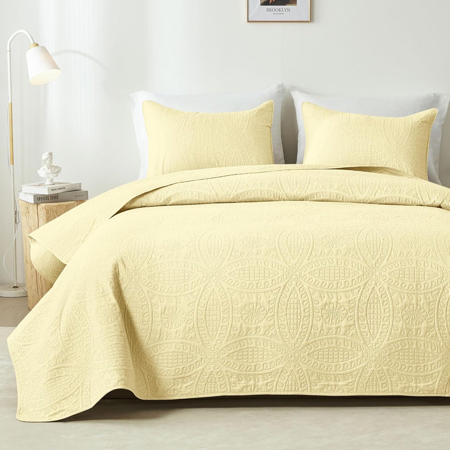 Butter Yellow Twin Quilt Set,Ultrasonic Lightweight Bedspread Coverlet for Modern Minimalist Bedroom,Soft Microfiber Coin Pattern Bedding,2-Piece (1 Quilt,1 Pillow Sham)