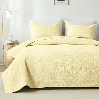 Butter Yellow Twin Quilt Set,Ultrasonic Lightweight Bedspread Coverlet for Modern Minimalist Bedroom,Soft Microfiber Coin Pattern Bedding,2-Piece (1 Quilt,1 Pillow Sham)