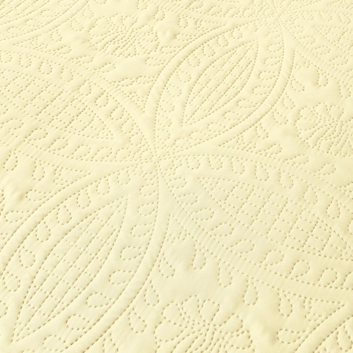 Butter Yellow Twin Quilt Set,Ultrasonic Lightweight Bedspread Coverlet for Modern Minimalist Bedroom,Soft Microfiber Coin Pattern Bedding,2-Piece (1 Quilt,1 Pillow Sham)