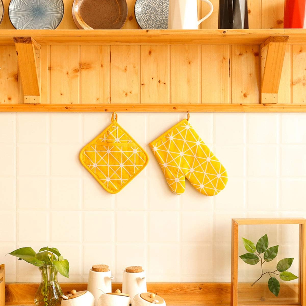 Oven Mitts and Potholders BBQ Gloves-Oven Mitts and Pot Holders with Recycled Infill Silicone Non-Slip Cooking Gloves for Cooking Baking Grilling (4-Piece Set,Yellow)