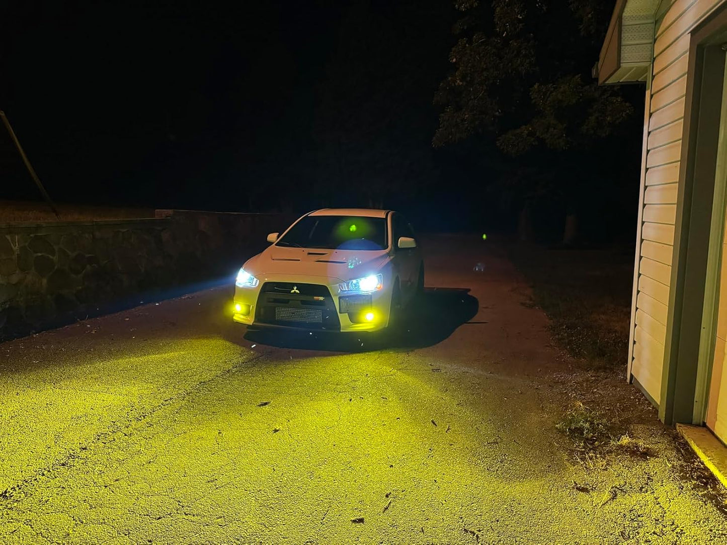 H8/H16/H11 LED Fog Light Bulb Yellow, 17,000 Lumens 3500K Golden Yellow H11 LED Bulb, 800% Brightness, CSP Chips H8 Fog Lights for Car, Clearance Light Marker Light, Play and Plug (Pack of 2)
