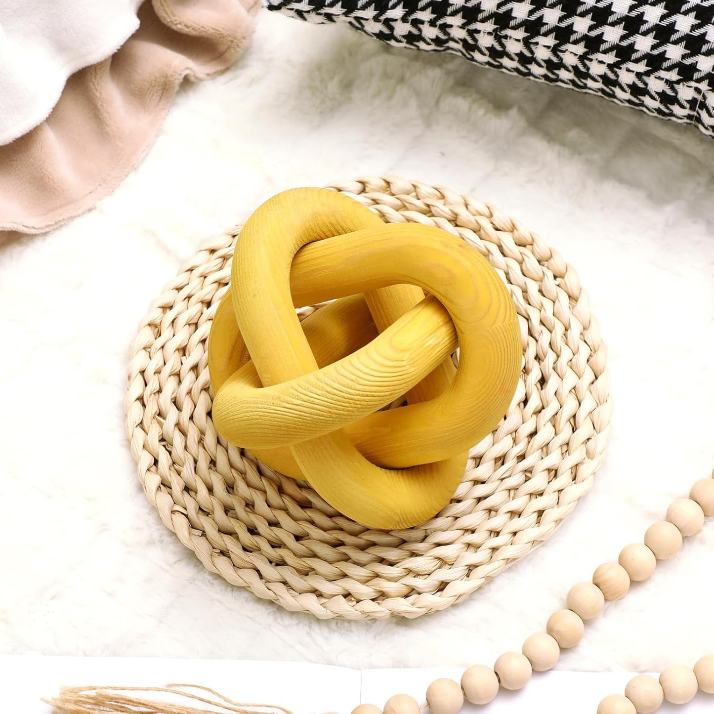 3 Link Wood Knot Decor Rustic Home Décor Accents Hand Carved Coffee Table Decoration, Boho Chain Link Decoration, Modern Shelf, Rustic Objects for Home Living Room Bedroom(Yellow)