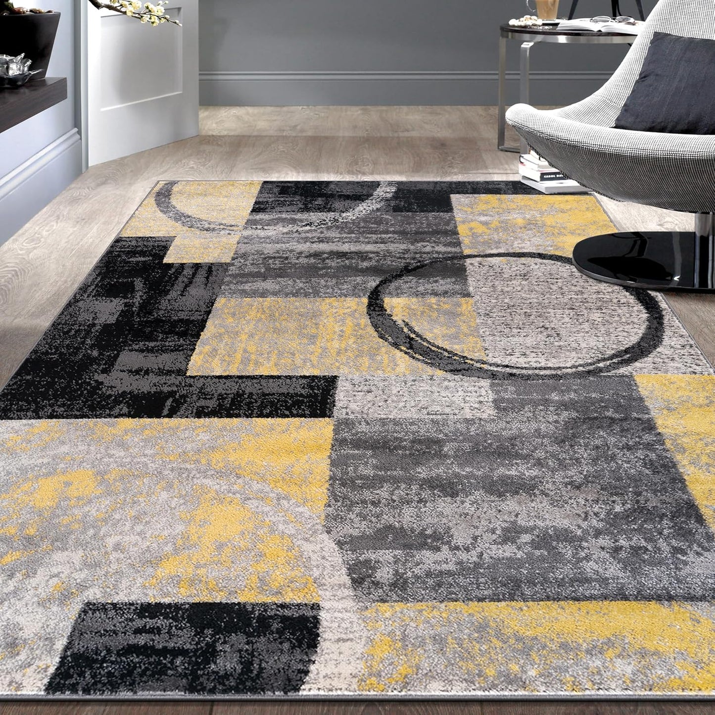 Contemporary Circle Design Area Rug, Fade-Resistant Carpet for Bedroom, Home Office, or Entryway, Yellow, 3'3" x 5'