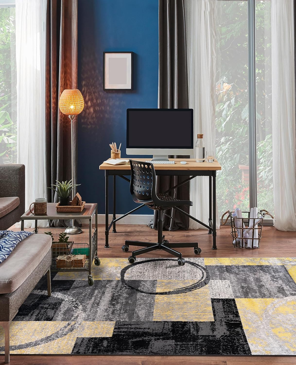 Contemporary Circle Design Area Rug, Fade-Resistant Carpet for Bedroom, Home Office, or Entryway, Yellow, 3'3" x 5'