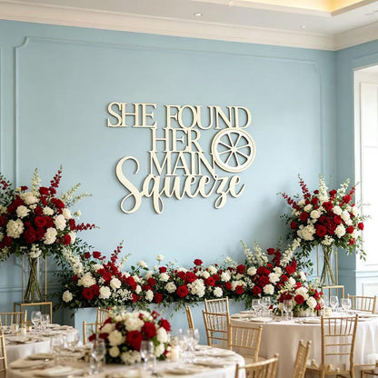 "She Found Her Main Squeeze" Wooden Sign for Backdrop, Fruit Lemon Bridal Shower Wall Decor Sign for Lemon Theme Wedding Engagement Bachelorette Party Backdrop Decoration Supplies