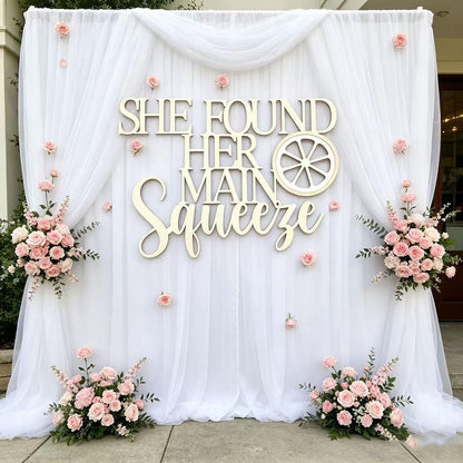 "She Found Her Main Squeeze" Wooden Sign for Backdrop, Fruit Lemon Bridal Shower Wall Decor Sign for Lemon Theme Wedding Engagement Bachelorette Party Backdrop Decoration Supplies