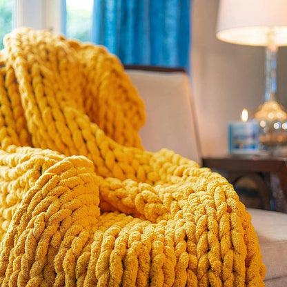 Chunky Knit Blanket, Thick Warm Knitted Blanket, Handmade Knit Blanket Throw, Fashion Cable Knit Throw for Sofa Bed Armchair Garden and More,Yellow,80x80cm