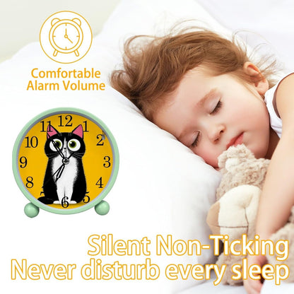 Yellow Cartoon Cat Silent Analog Alarm Clock, 4.3 Inches Cute Analog Round Digital Clock Battery Operated, Non-Ticking Desktop Alarm Clock with Night Light for Adult, Kid(Green)