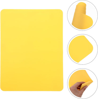 Square Nordic Heat Resistant Silicone Baking Mat 40x30cm, Non-stick Reusable Dough Pastry Mat for Kitchen Countertop Protection, Food-grade Silicone, Matte Bottom, Soft Yellow