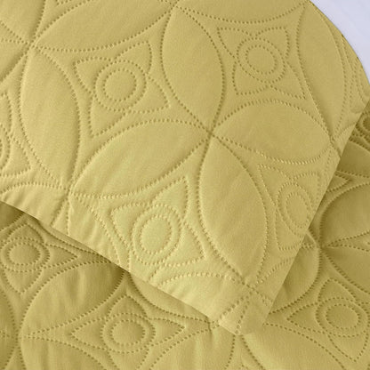 Bernard 7-Piece Full Bed in a Bag - Yellow Charcoal Gray Pieced Color Block Bedding Embossed Medallion Quilted Patchwork Comforter Set with Bed Sheets for All Season
