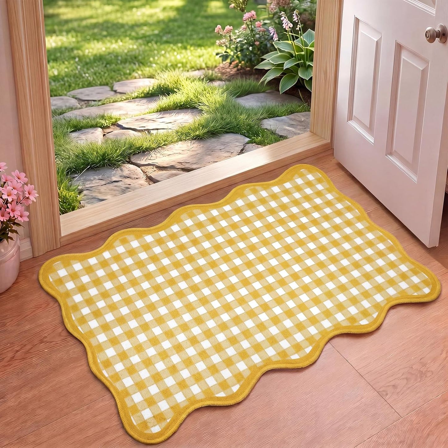 Yellow and White Scalloped Plaid Entryway Rug 16.5 x 27.5 Buffalo Checkered Indoor Mat Washable Non-Slip Gingham Door Rug for Entryway Entrance Bedroom Kitchen Living Room Decor