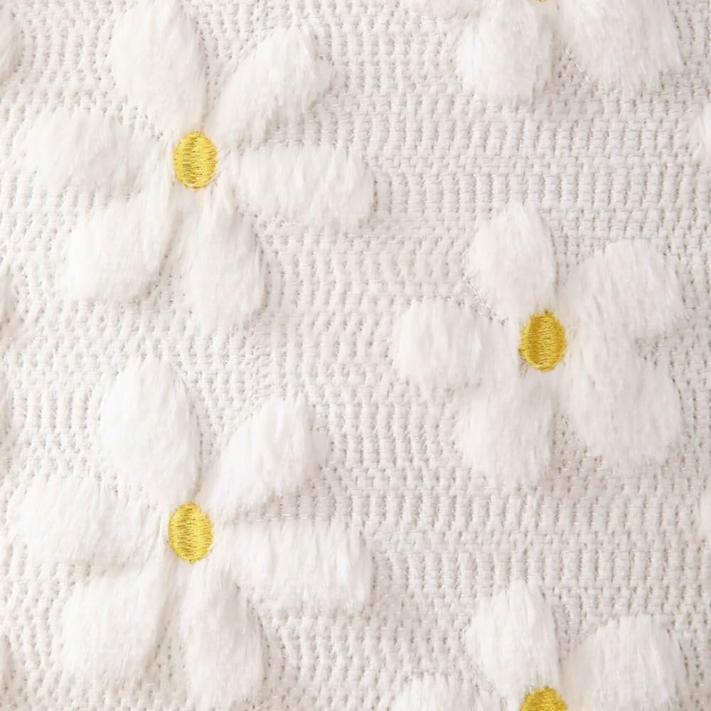 Farmhouse Throw Pillow Cover Yellow White Daisy - 18 x 18 Inch Plush Faux Fur Jacquard Cushion Cover - Set of 2 Artificial fur Embroidery Flower Cushion Case for Livingroom Bed Couch Decor