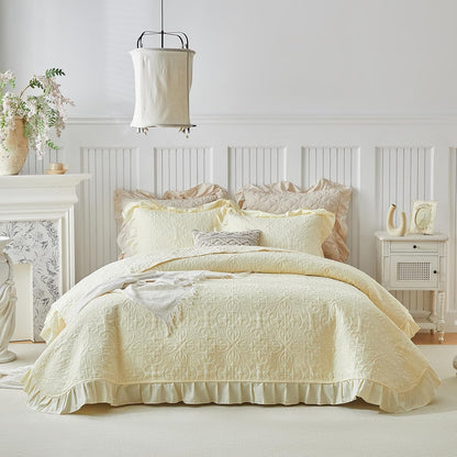 Ruffles Quilt Set Queen Size 96 * 96in - 3 Pieces Solid Shabby Chic Farmhouse Ruffled Bedding Rustic Coverlet Lightweight Fluffy Summer Oversized Bedspread with Shams for Women Men Light Yellow