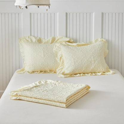 Ruffles Quilt Set Queen Size 96 * 96in - 3 Pieces Solid Shabby Chic Farmhouse Ruffled Bedding Rustic Coverlet Lightweight Fluffy Summer Oversized Bedspread with Shams for Women Men Light Yellow