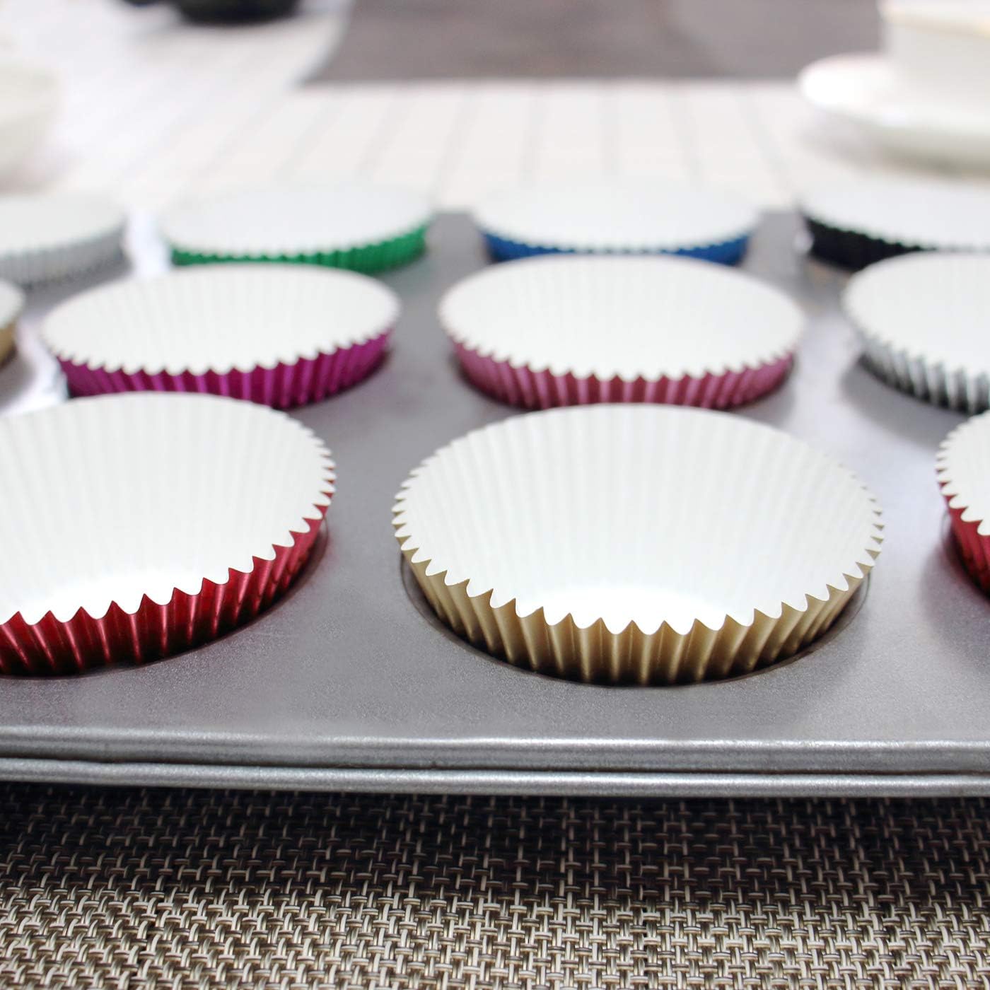 Gold Foil Cupcake Case Liners Wrappers Baking Muffin Paper Cups 200 Pcs