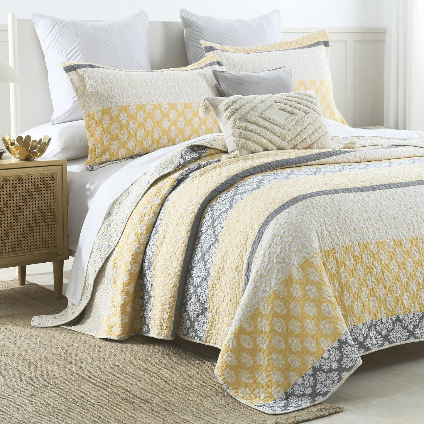 Quilt King Size, King Quilt Set, 100% Cotton Floral Quilt, King Quilt Bedding Set Bedspreads, Patchwork Reversible Lightweight Comforter Bed Spread for All Season, Yellow/Gray, 3 Pieces