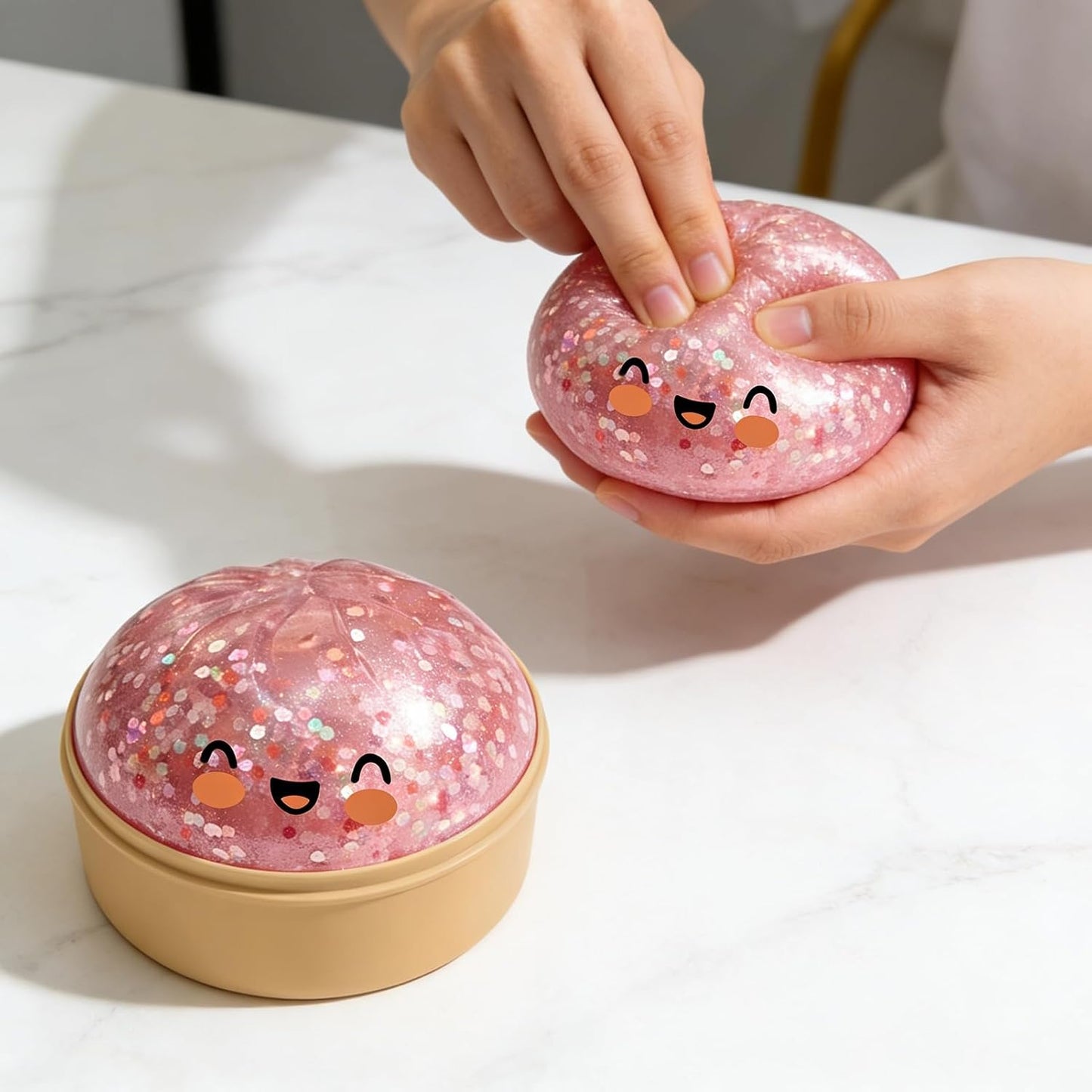 Cute Glitter Bao Bun Squishys Stress Toy, Slow Rising Squeeze Fidget Ball with Mini Steamer Basket, Kawaiii Food Shaped Sensory Relief Toy for Kids Party Favor Desk Decor Gift Yellow