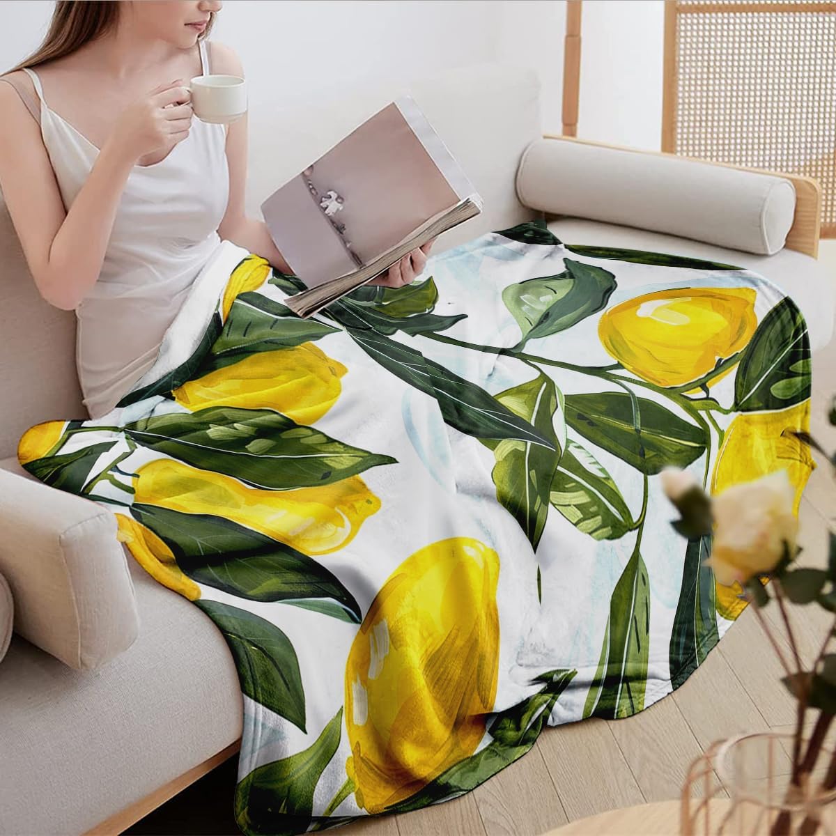 Lemon Throw Blanket, Yellow Fruits Green Leaves Pattern, Decorative Blankets Fuzzy Gifts for Sofa Couch Bedroom (40" x 30")