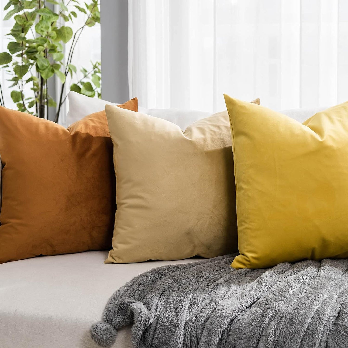Lemon Couch Velvet Throw Pillow Covers 18x18 inch Set of 2 with Zipper Decorative Luxury Soft Solid Square Cushion Covers Case for Sofa Bed Living Room Car