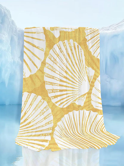 Cooling Blanket for Hot Sleepers, Yellow Scallop Coastal Lightweight Breathable Summer Blanket, Summer Beach Nautical Double-Side Cool Throw Blankets for Sleeping Travel, 50"x60"