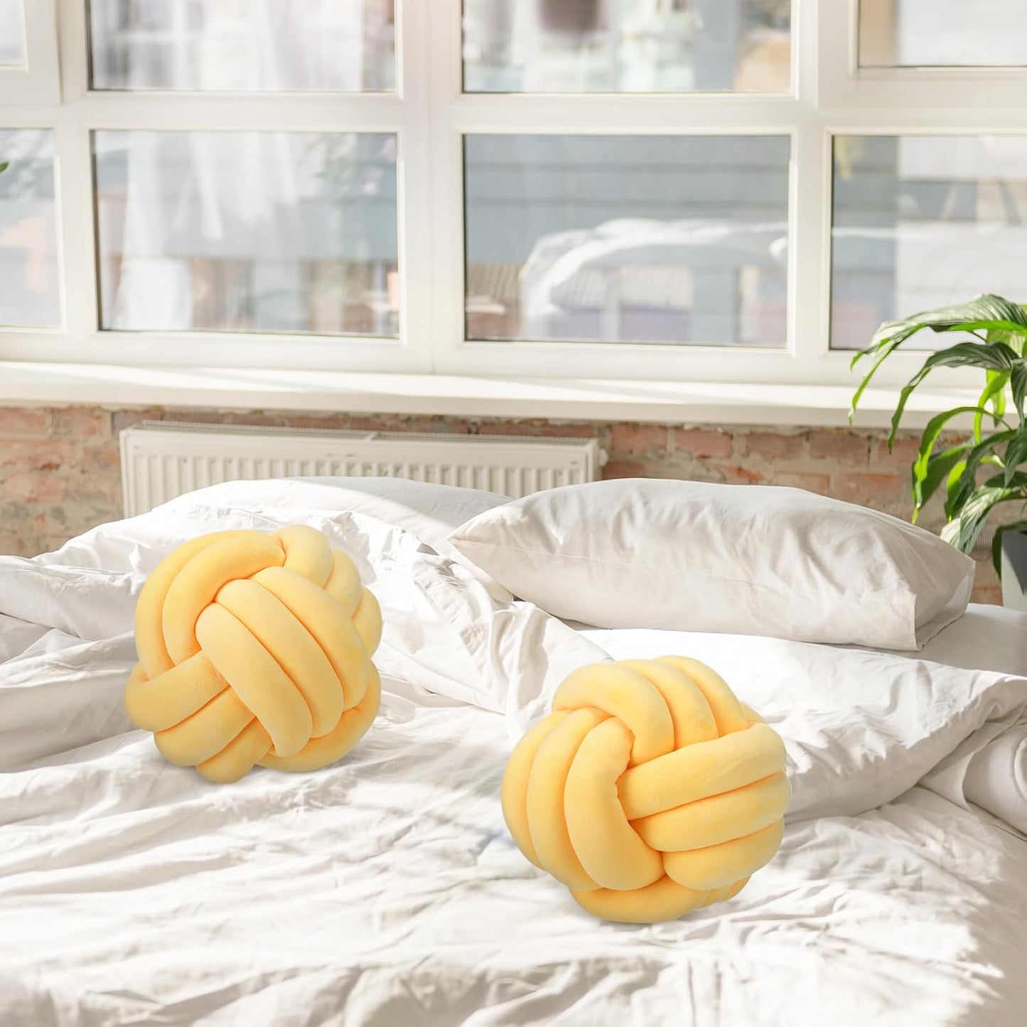 Namalu 2 Pcs Soft Knot Pillow Ball, Decorative Round Throw, Soft Knotted Plush Pillows, Handmade Stuffed Ball Pillows Cushion for Bedroom Sofa Couch Home Decor(7.87 Inches,Light Yellow)
