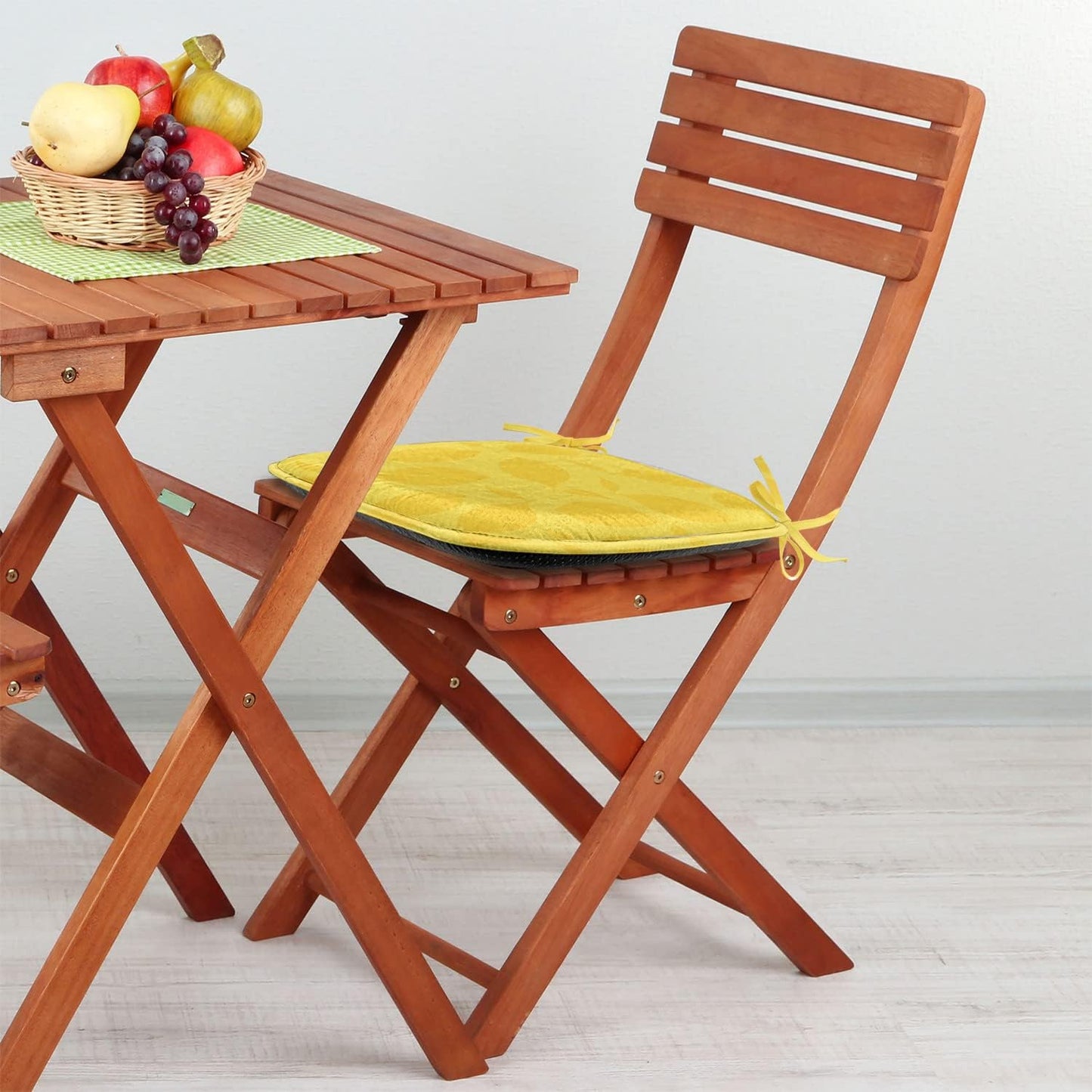 Lunarable Summer Chair Seating Cushion Set of 4, Lemon Branches Healthy Fruits Lemonade Freshness Juicy Graphic Hipster, Anti-Slip Seat Padding for Kitchen & Patio, 16"x16", Earth Yellow and Mustard