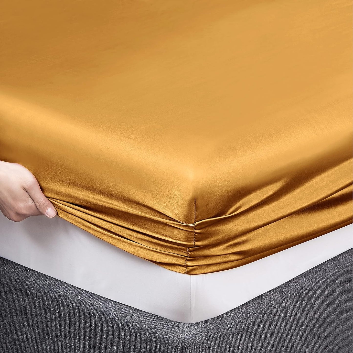 Vonty Satin Sheets Queen Silky Soft Satin Bed Sheets Yellow Gold Sheet Set, 1 Deep Pocket Fitted Sheet + 1 Flat Sheet + 2 Pillowcases