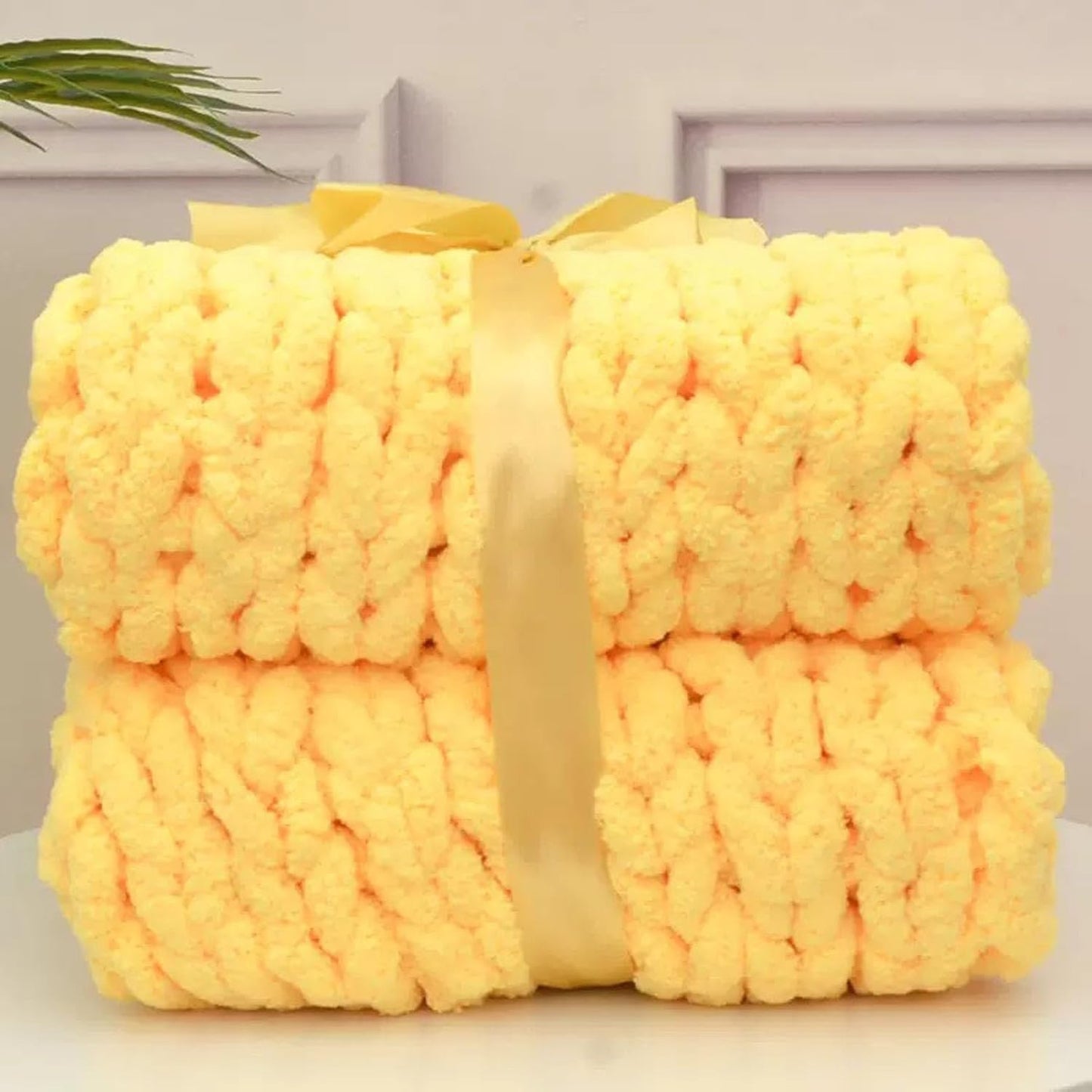 Chunky Knit Throw Blanket, Handmade Soft Chenille Yarn Throw Blanket, Thick Cable Knitted Blankets, Large Rope Knot Crochet Blankets for Couch Sofa Bed Home Decor,Yellow,50x50cm