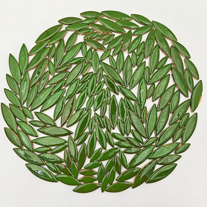 500g/1.1lb Willow Leaf Petal Shape Ceramic Mosaic,Irregular Mosaic Pieces for Home Decoration or DIY Crafts,Mosaic Making Supplies. (Dark Green)